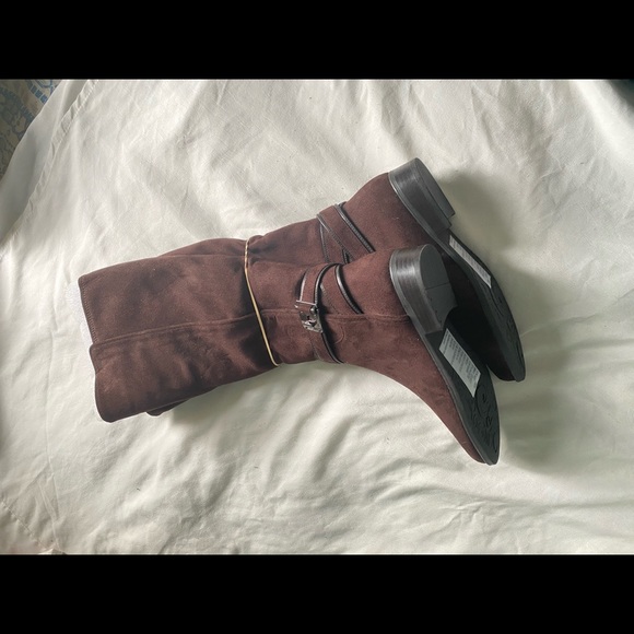 New Dressbarn Brandy knee high boots - Picture 5 of 9